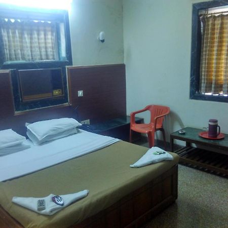 Hotel Subhash Midc Andheri Mumbai Bagian luar foto
