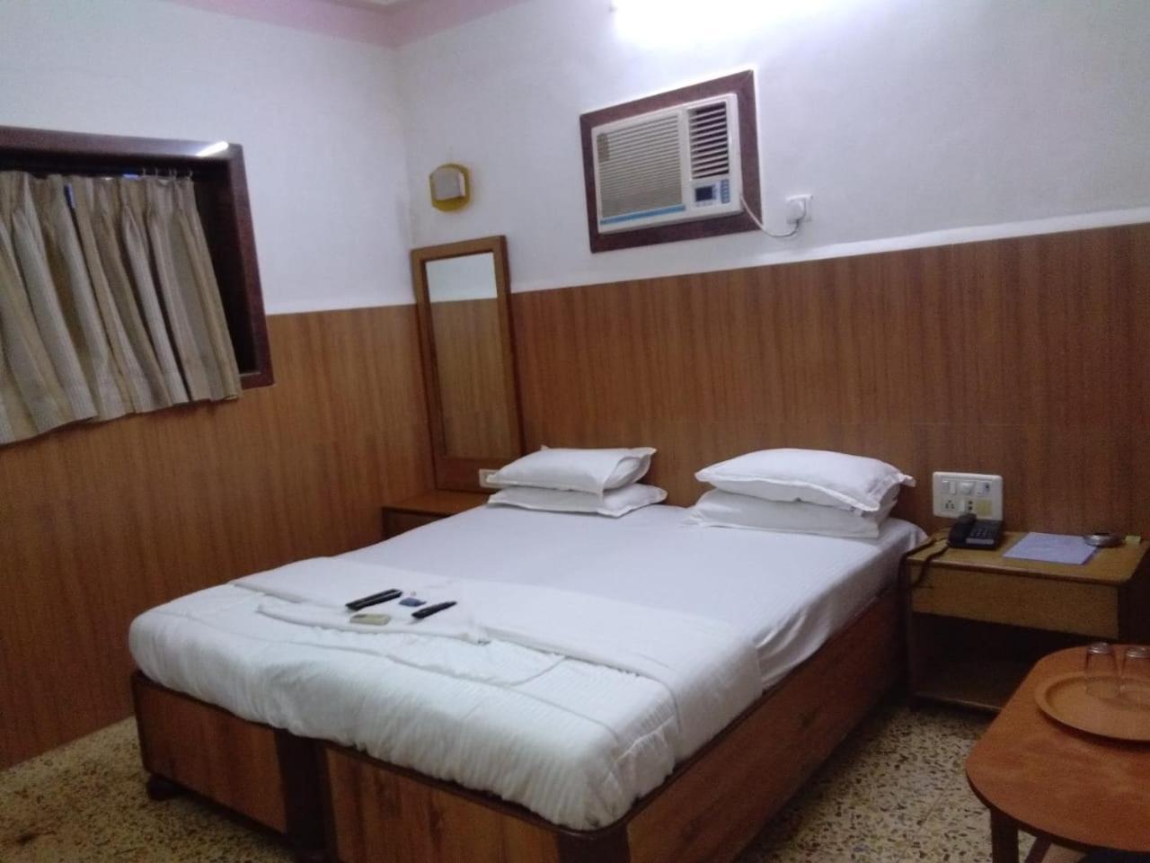 Hotel Subhash Midc Andheri Mumbai Bagian luar foto